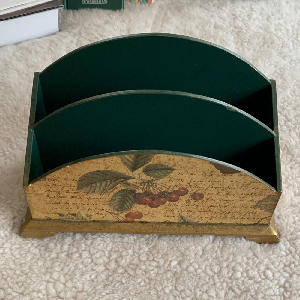 Mikasa letter organizer; book/mail holder or desk/countertop organizer. 
🍒🍇🍐